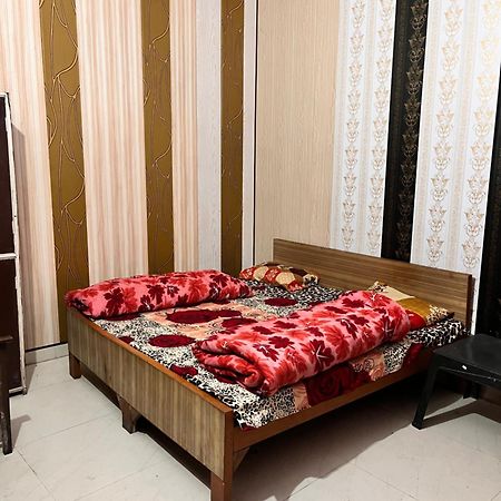 Hotel Pushpanjali Haldwāni Dış mekan fotoğraf