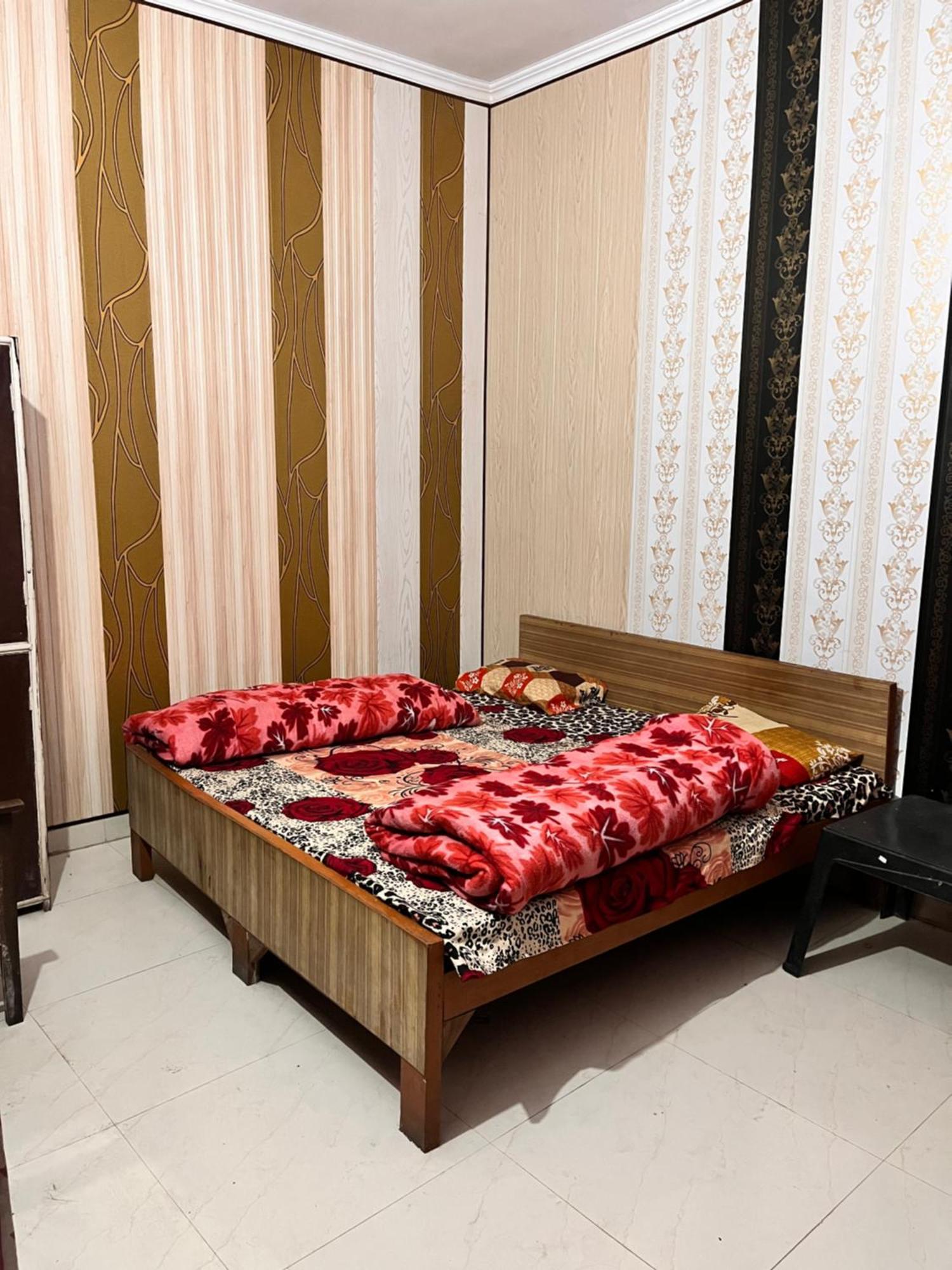 Hotel Pushpanjali Haldwāni Dış mekan fotoğraf