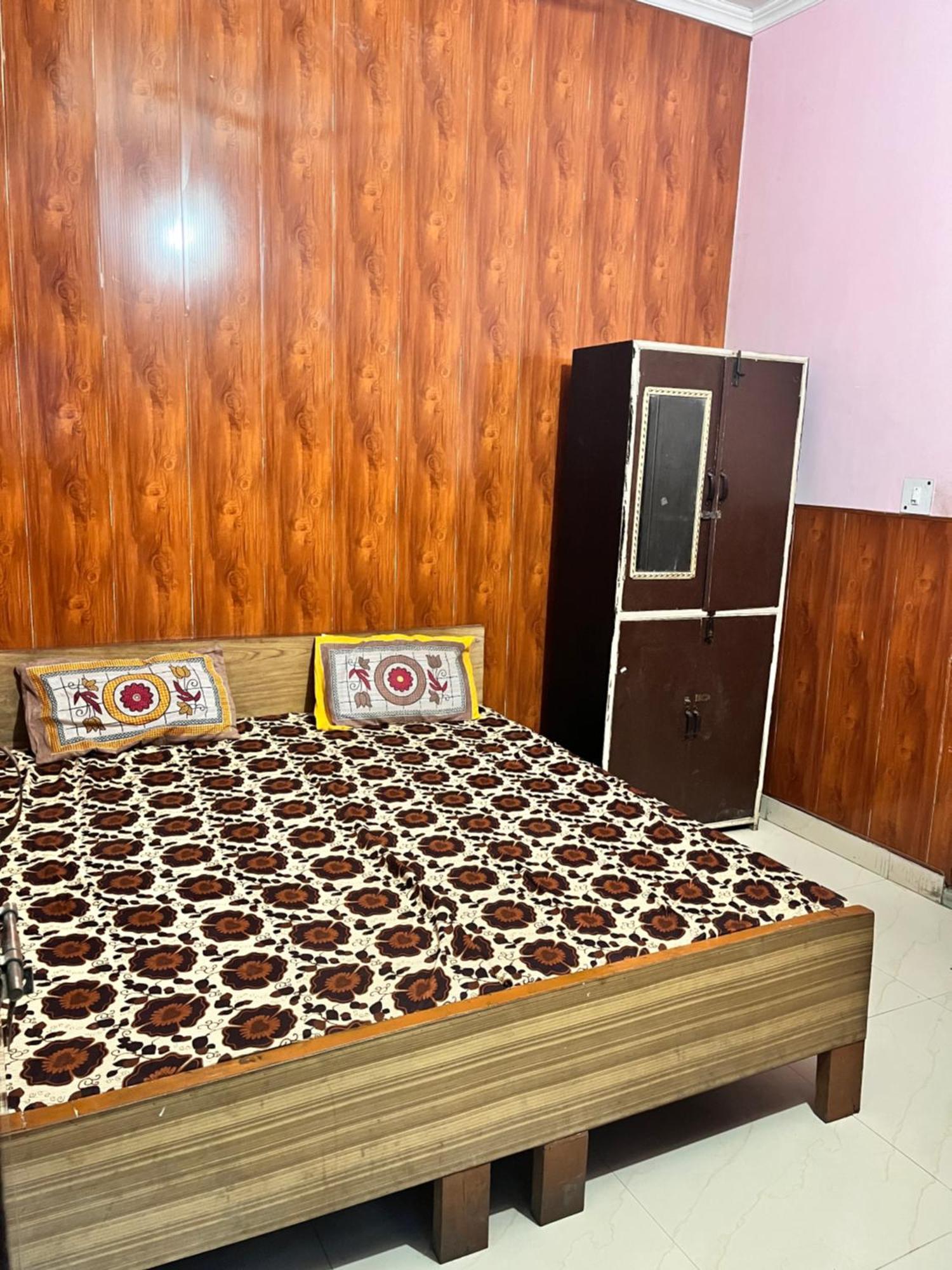 Hotel Pushpanjali Haldwāni Dış mekan fotoğraf