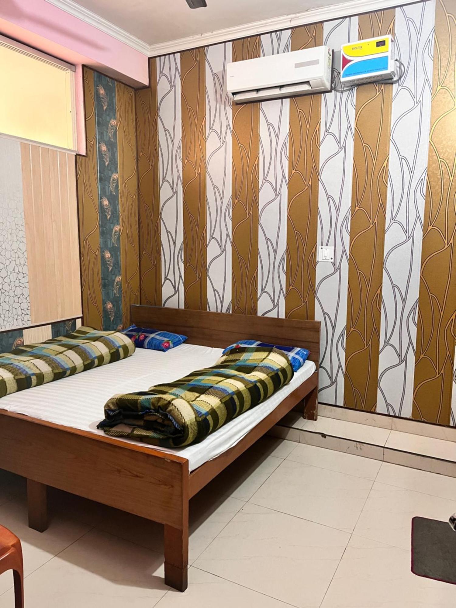 Hotel Pushpanjali Haldwāni Dış mekan fotoğraf